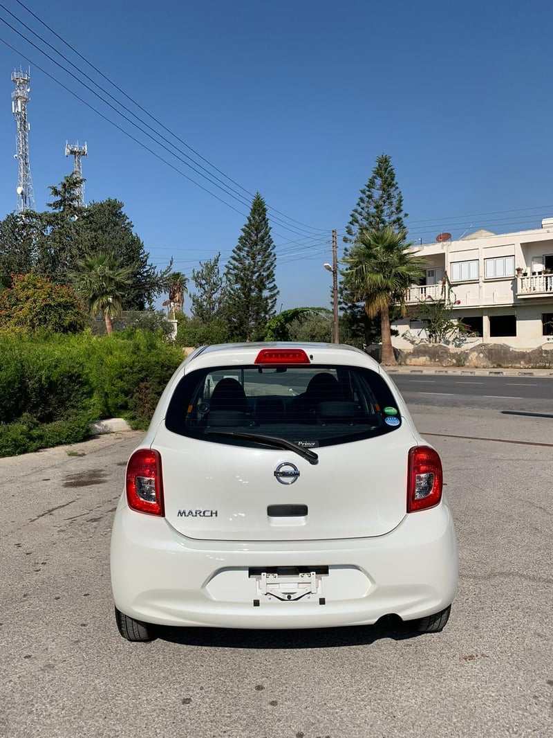Nissan March — 3