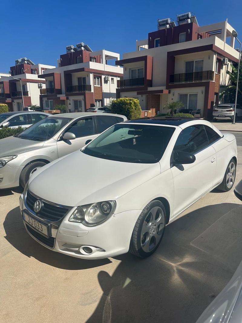 Volkswagen Eos — 1/5