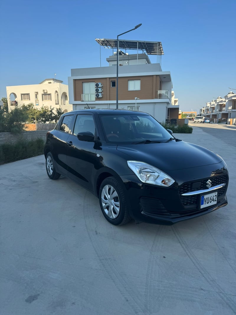 Suzuki Swift — 1