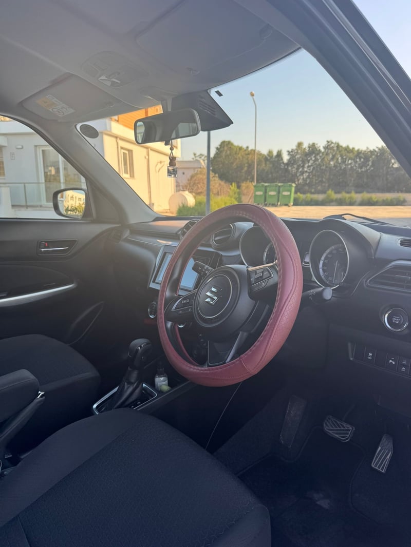 Suzuki Swift — 6