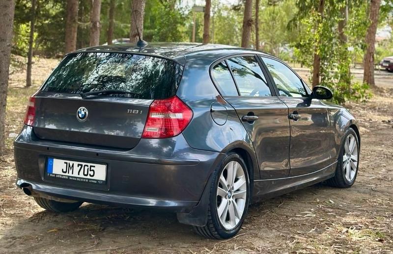 BMW 118i — 1/10
