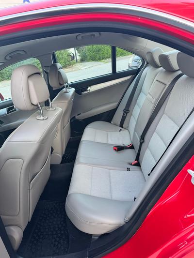 Mercedes-Benz C 220 — 8