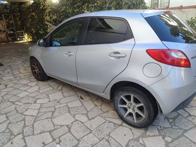 Mazda Demio — 2