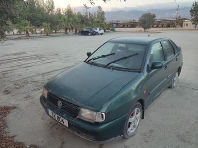 Volkswagen Polo — 1