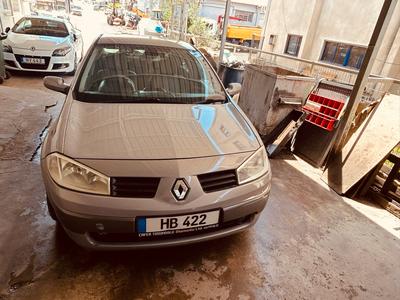 Renault Megane — 3