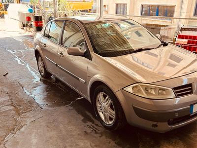 Renault Megane — 4