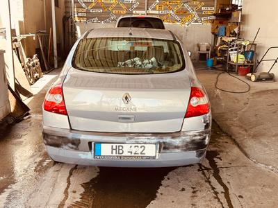 Renault Megane — 5