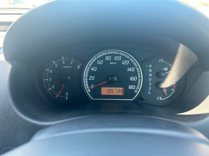 Suzuki Swift — 4