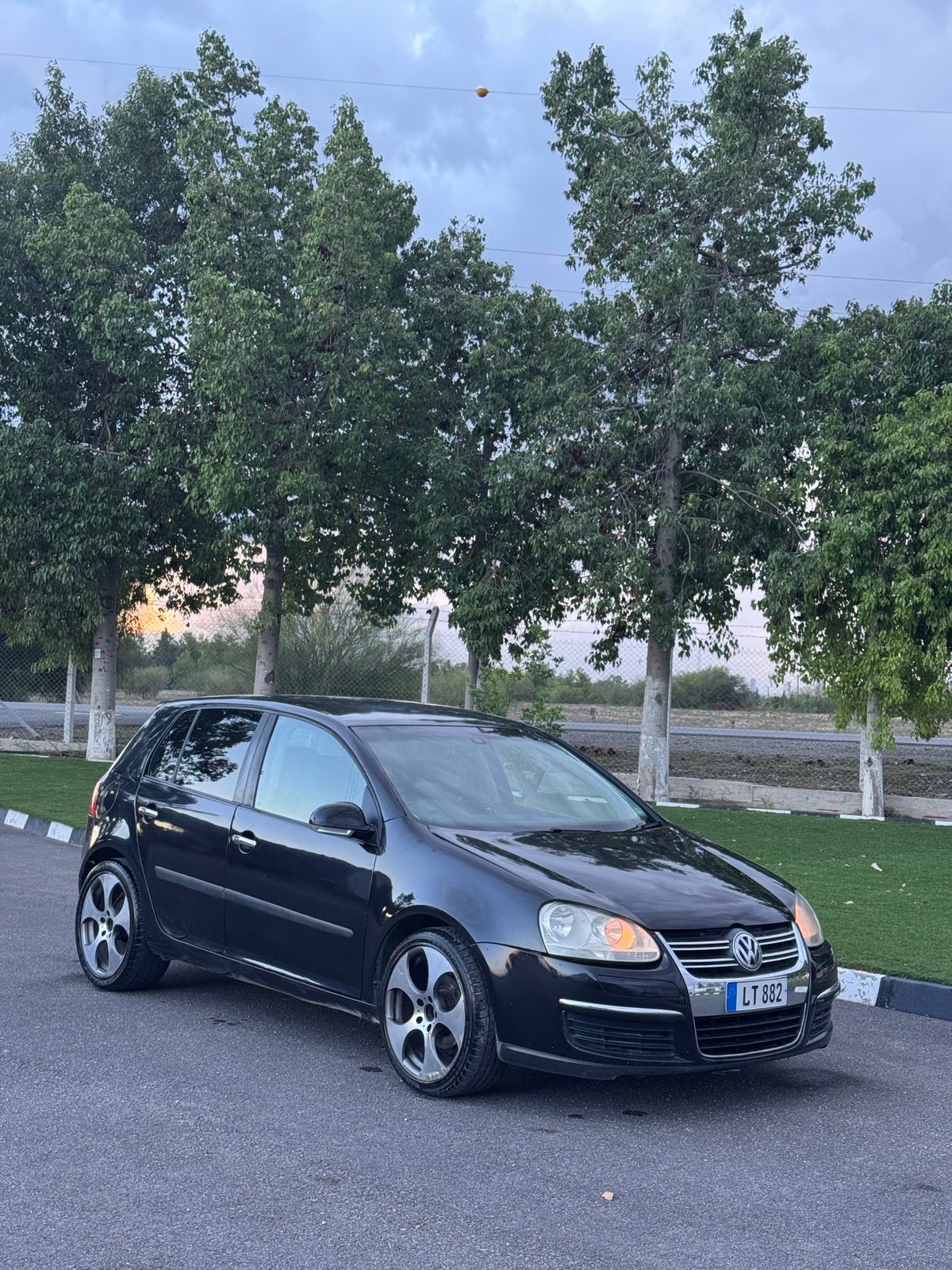 2008 Volkswagen Golf 8