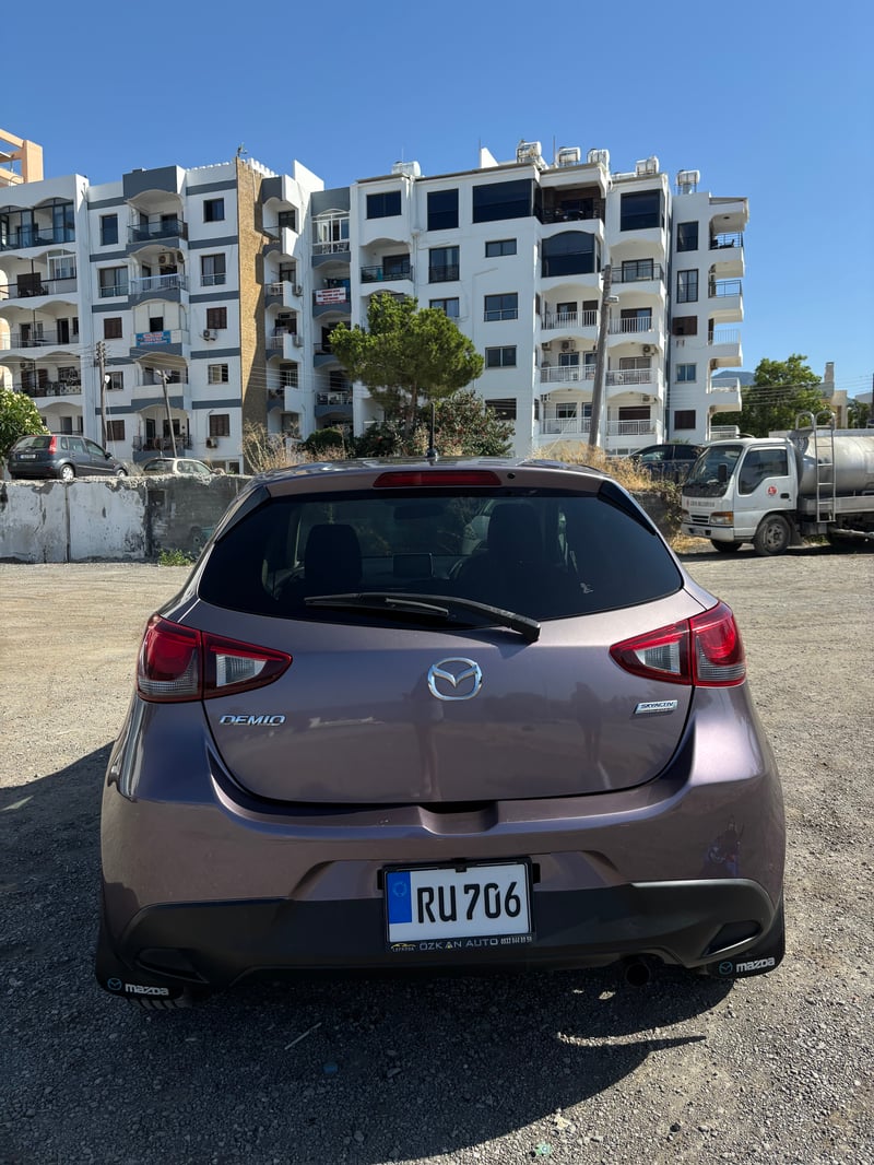 2015 Mazda Demio