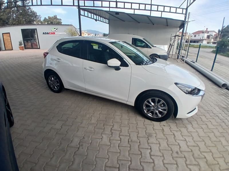 Mazda 2 — 1/9