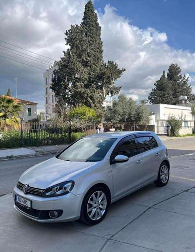 Volkswagen Golf — 3