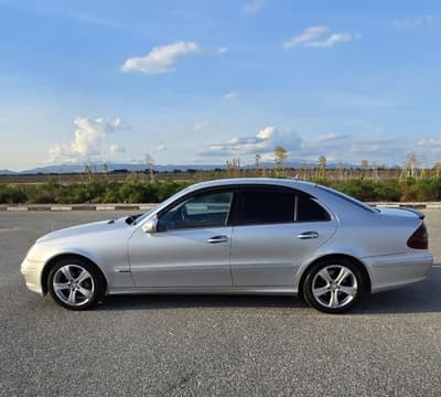 Mercedes-Benz E 220 — 2