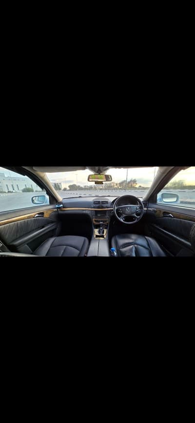 Mercedes-Benz E 220 — 6