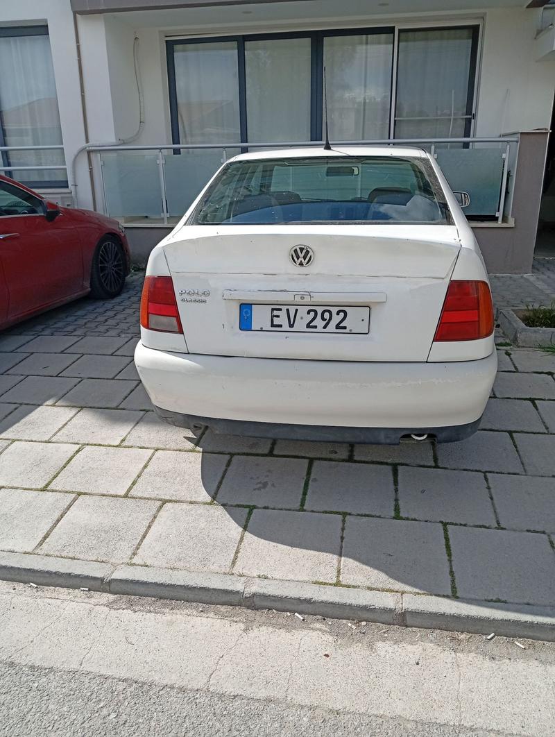 Volkswagen Polo — 1/8