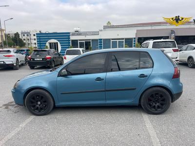 Volkswagen Golf — 4