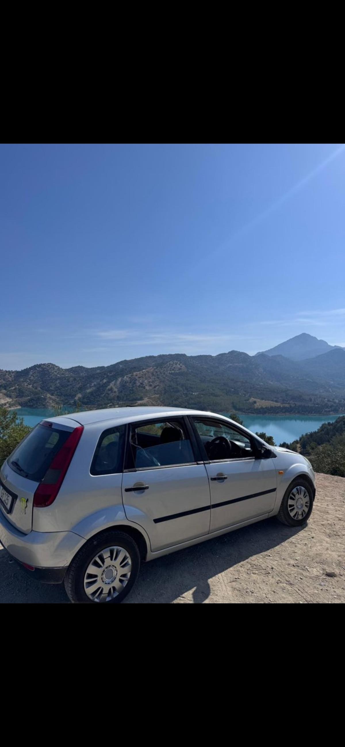 2004 Ford Fiesta 3