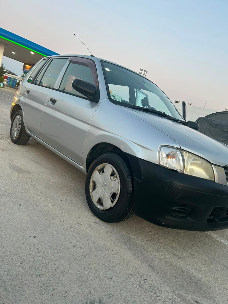 Mazda Demio — 3