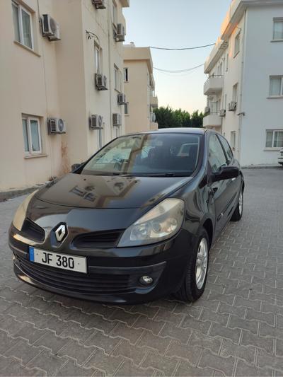 Renault Clio — 4