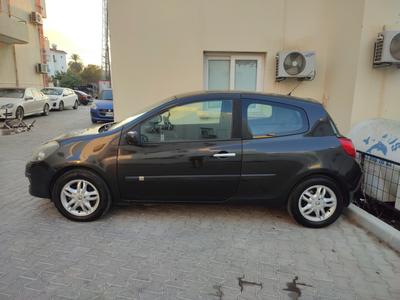 Renault Clio — 6