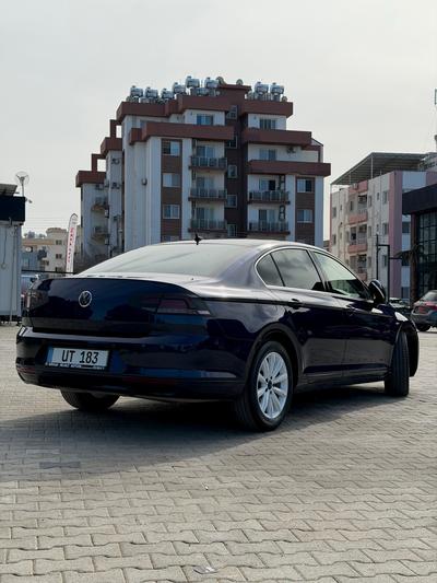 Volkswagen Passat — 3