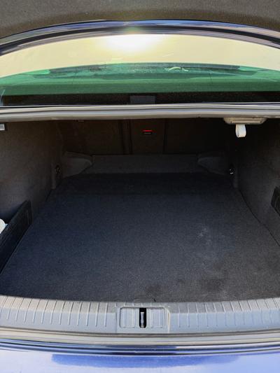 Volkswagen Passat — 8