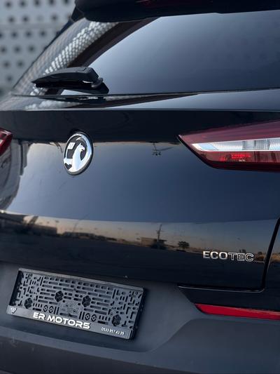 Vauxhall GRANDLAND X — 8