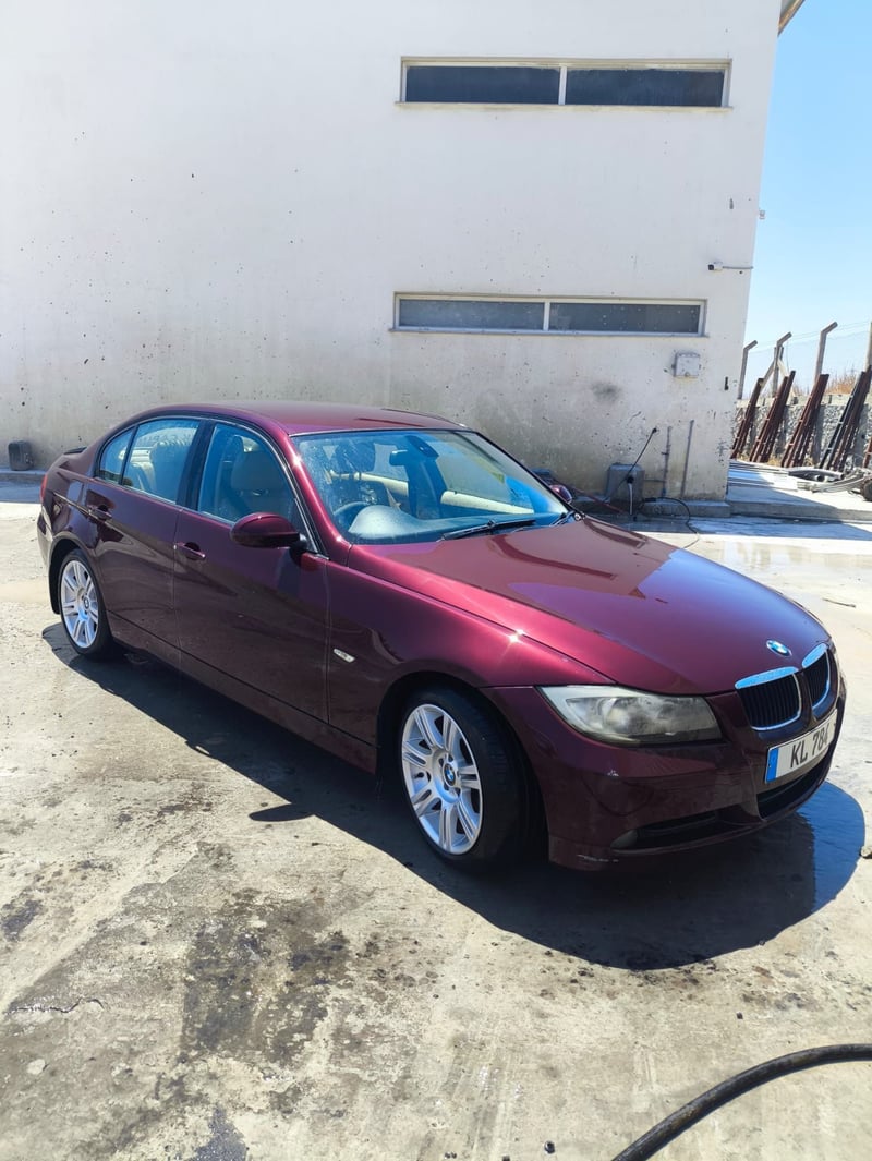 BMW 318i — 1