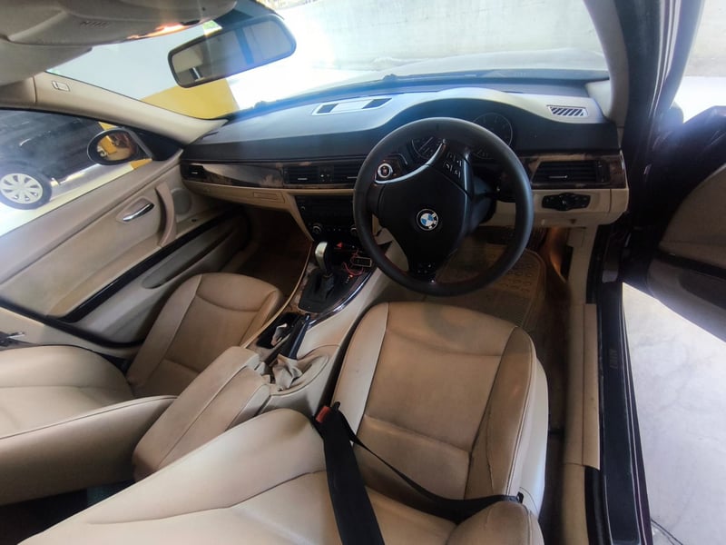 BMW 318i — 3