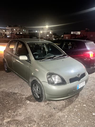 Toyota Vitz — 3