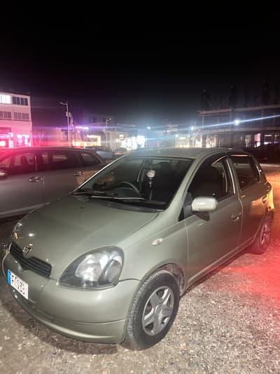 Toyota Vitz — 4