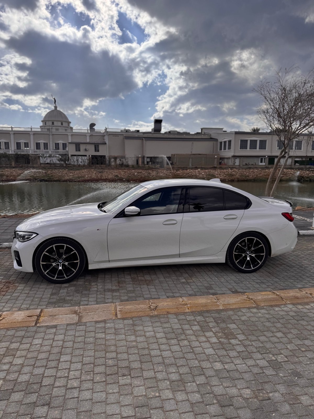 2020 BMW 320d 6