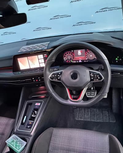 Volkswagen Golf — 7