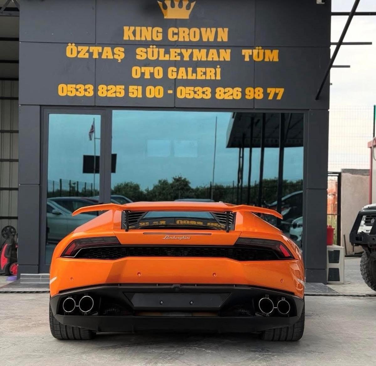 2020 Lamborghini Huracan 6