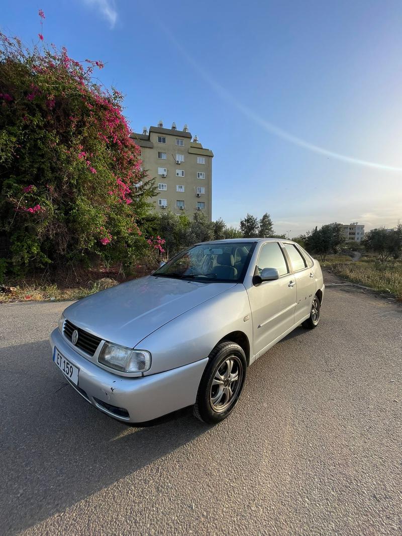 Volkswagen Polo — 1/5