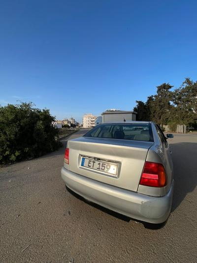 Volkswagen Polo — 2
