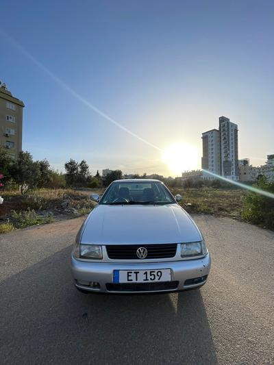 Volkswagen Polo — 5