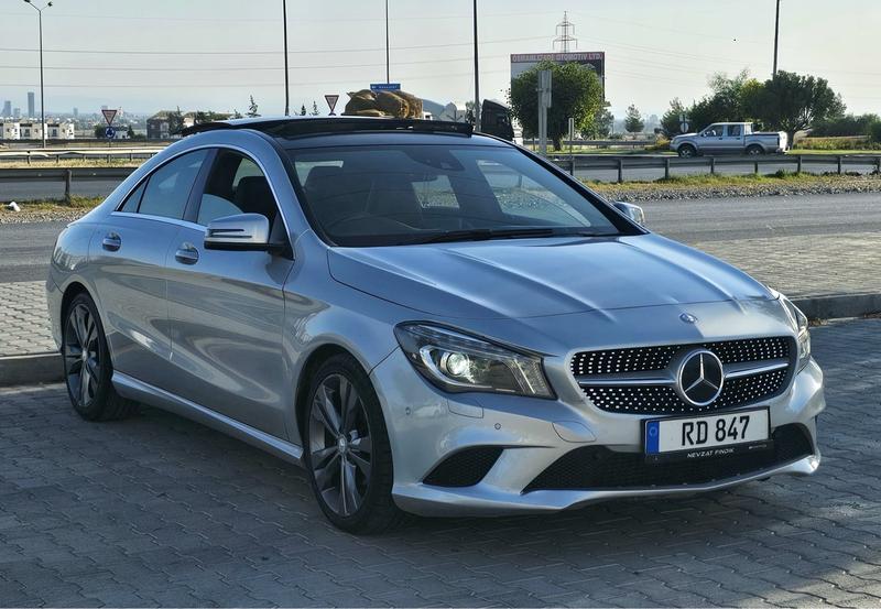 Mercedes-Benz CLA 180 — 1/10