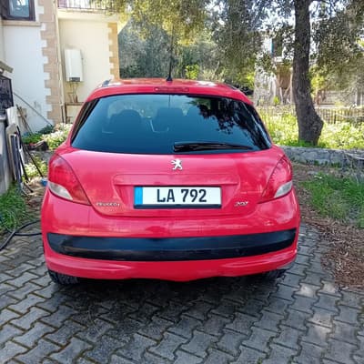 Peugeot 207 — 4