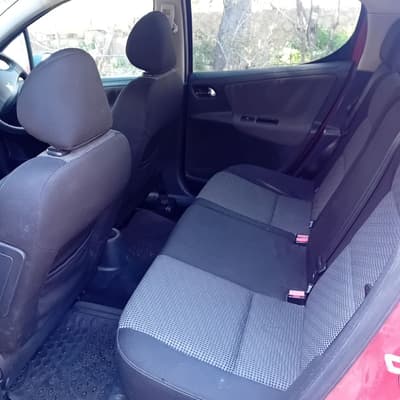 Peugeot 207 — 7