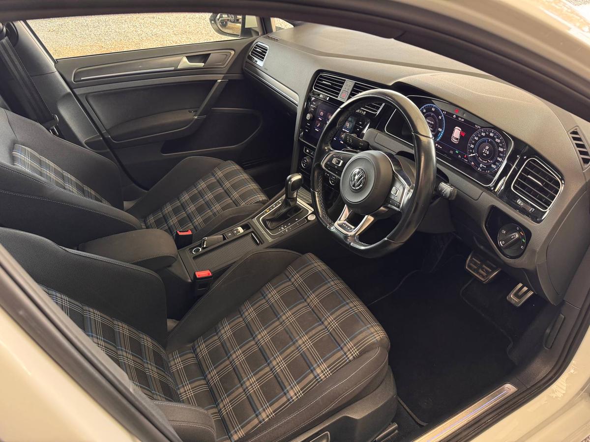 2020 Volkswagen Golf 7