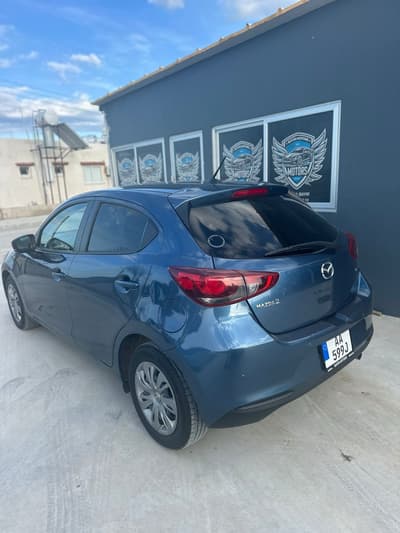 Mazda 2 — 3