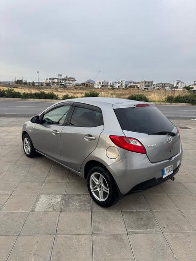 Mazda Demio — 3