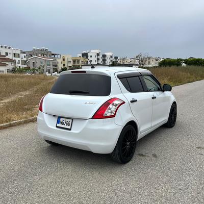 Suzuki Swift — 3