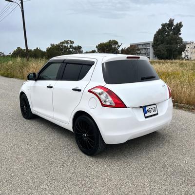 Suzuki Swift — 4