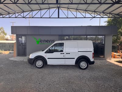 Ford Transit Connect — 7