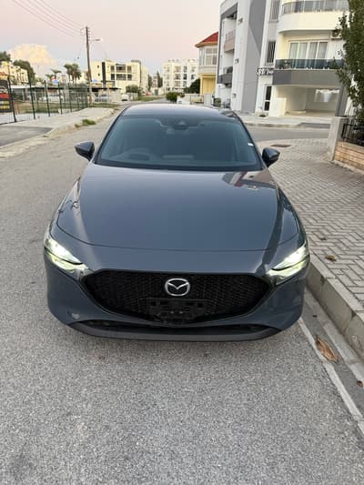 Mazda 3 — 6
