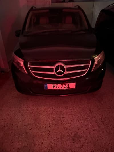Mercedes-Benz V 220d — 2