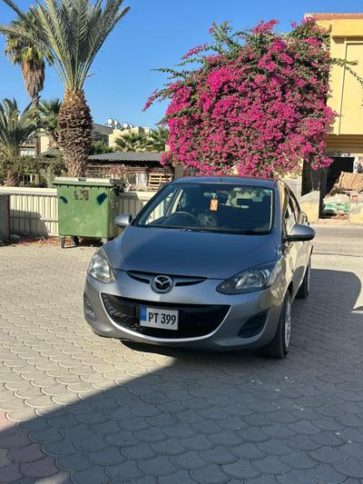 Mazda Demio — 1