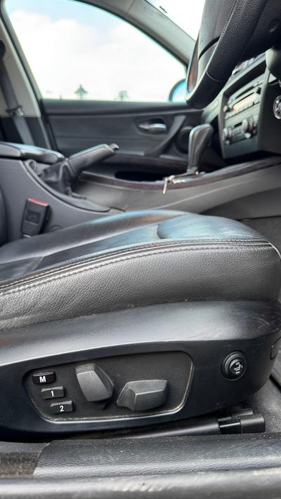 BMW 320i — 9